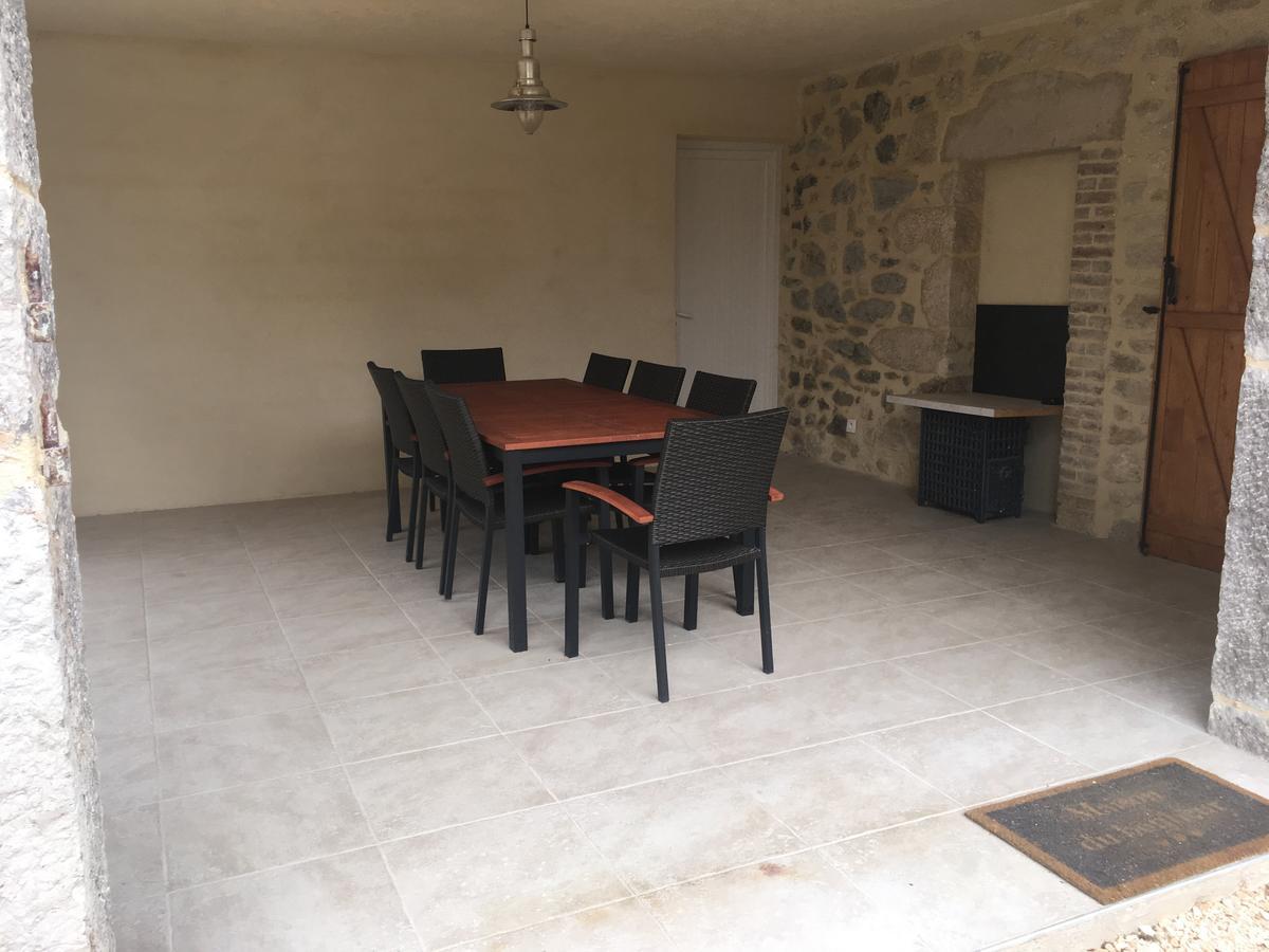 La Maison De Salavas Vallon-Pont-dʼArc Esterno foto